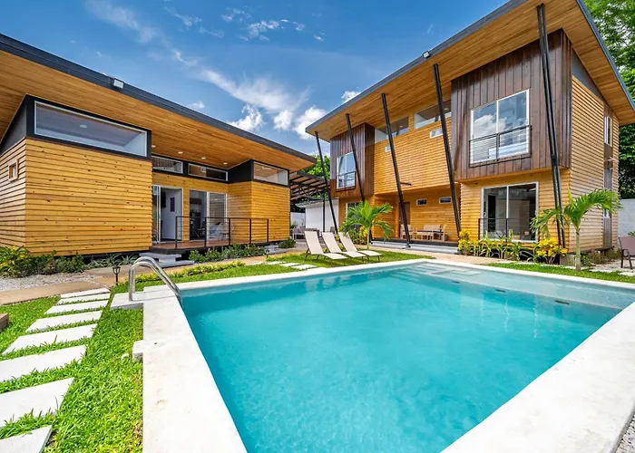 Chic 'alpinias' W/ Pool Access, Near Coco