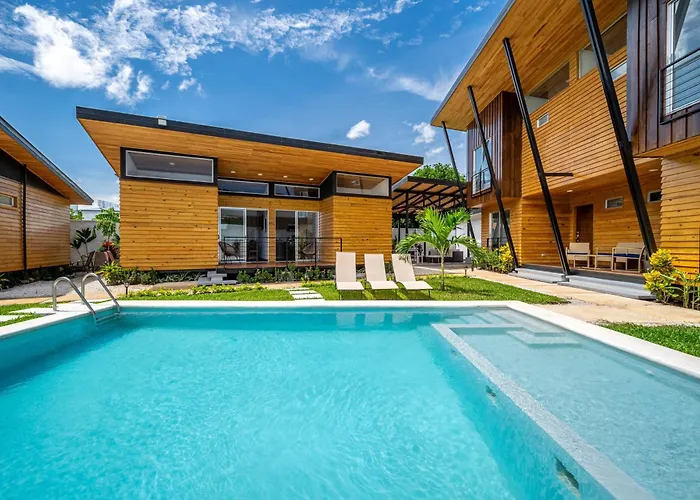 Chic 'alpinias' W/ Pool Access, Near * Coco