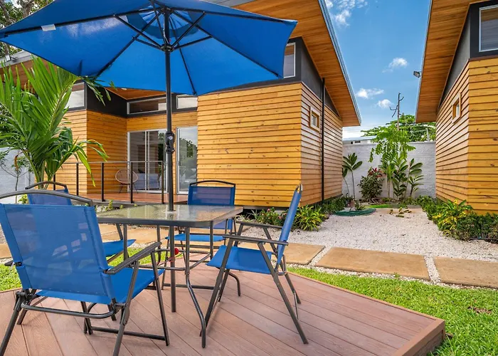 Apartment Chic 'alpinias' W/ Pool Access, Near *